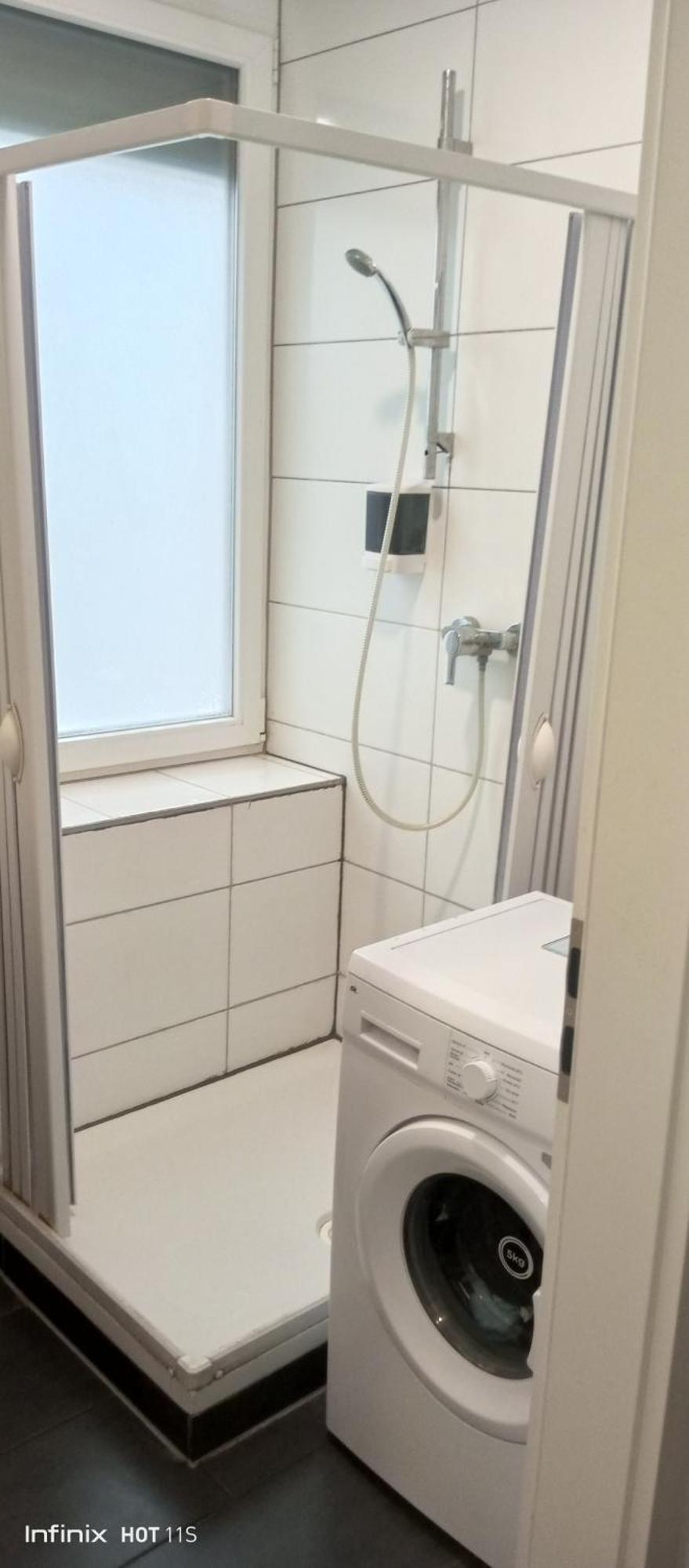 Gemuetliches Lisa Zimmer Mit Gemeinschaftskueche Heilbronn Zentrum Zewnętrze zdjęcie
