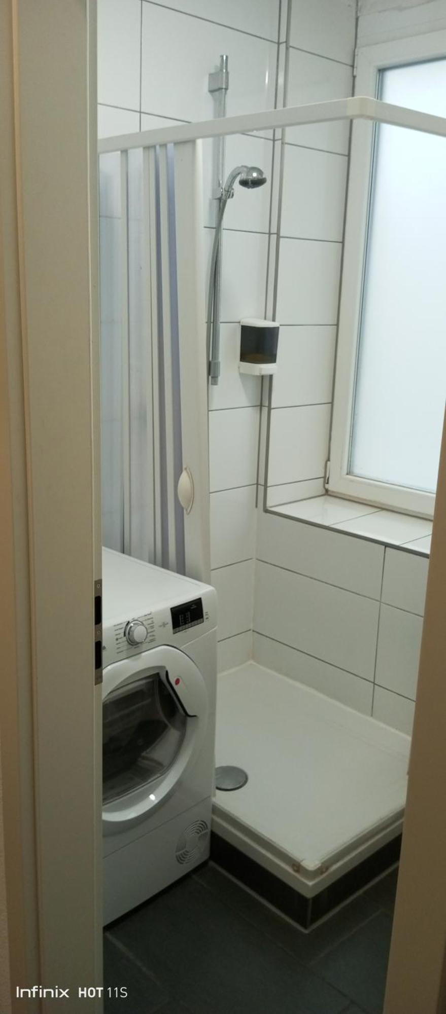 Gemuetliches Lisa Zimmer Mit Gemeinschaftskueche Heilbronn Zentrum Zewnętrze zdjęcie