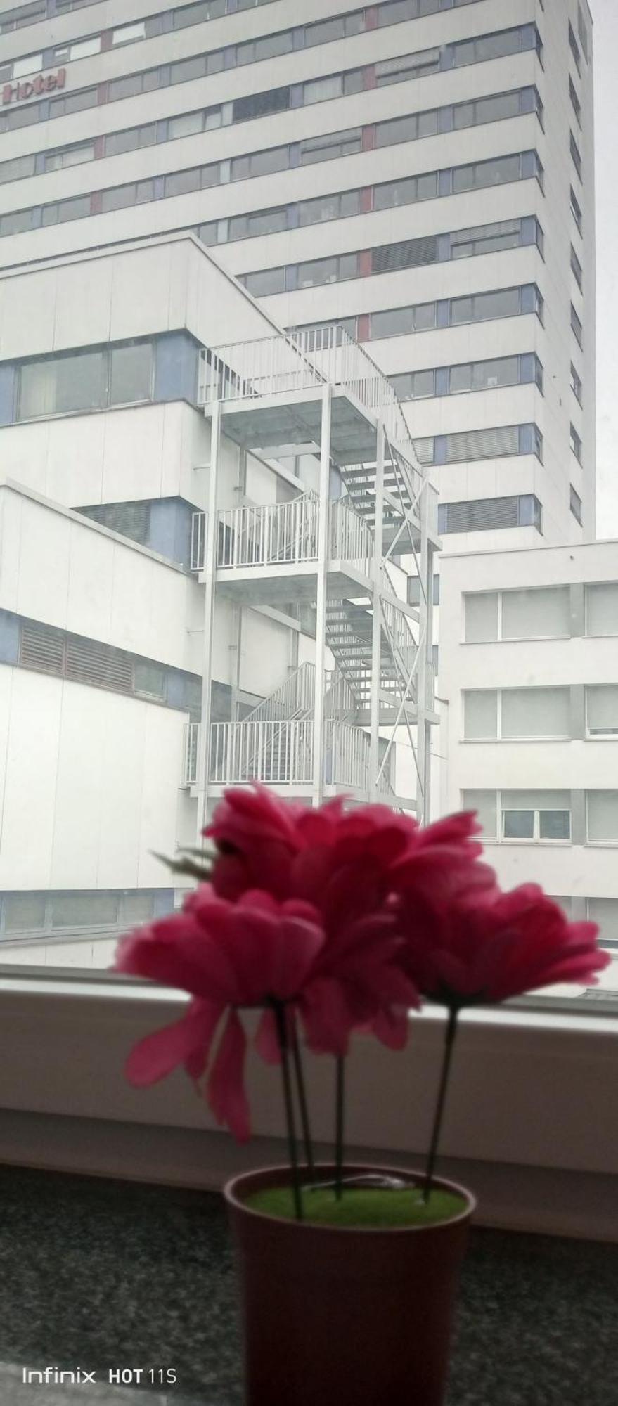Gemuetliches Lisa Zimmer Mit Gemeinschaftskueche Heilbronn Zentrum Zewnętrze zdjęcie
